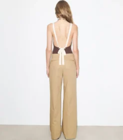 BAUMWOLLHOSE MIT GÜRTEL