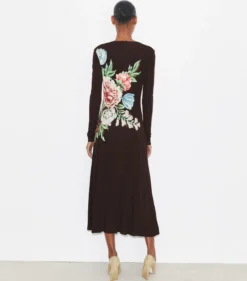BEDRUCKTES KLEID AUS VISKOSEJERSEY
