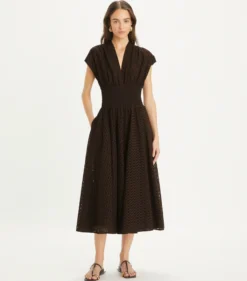 BESTICKTES BAUMWOLLKLEID