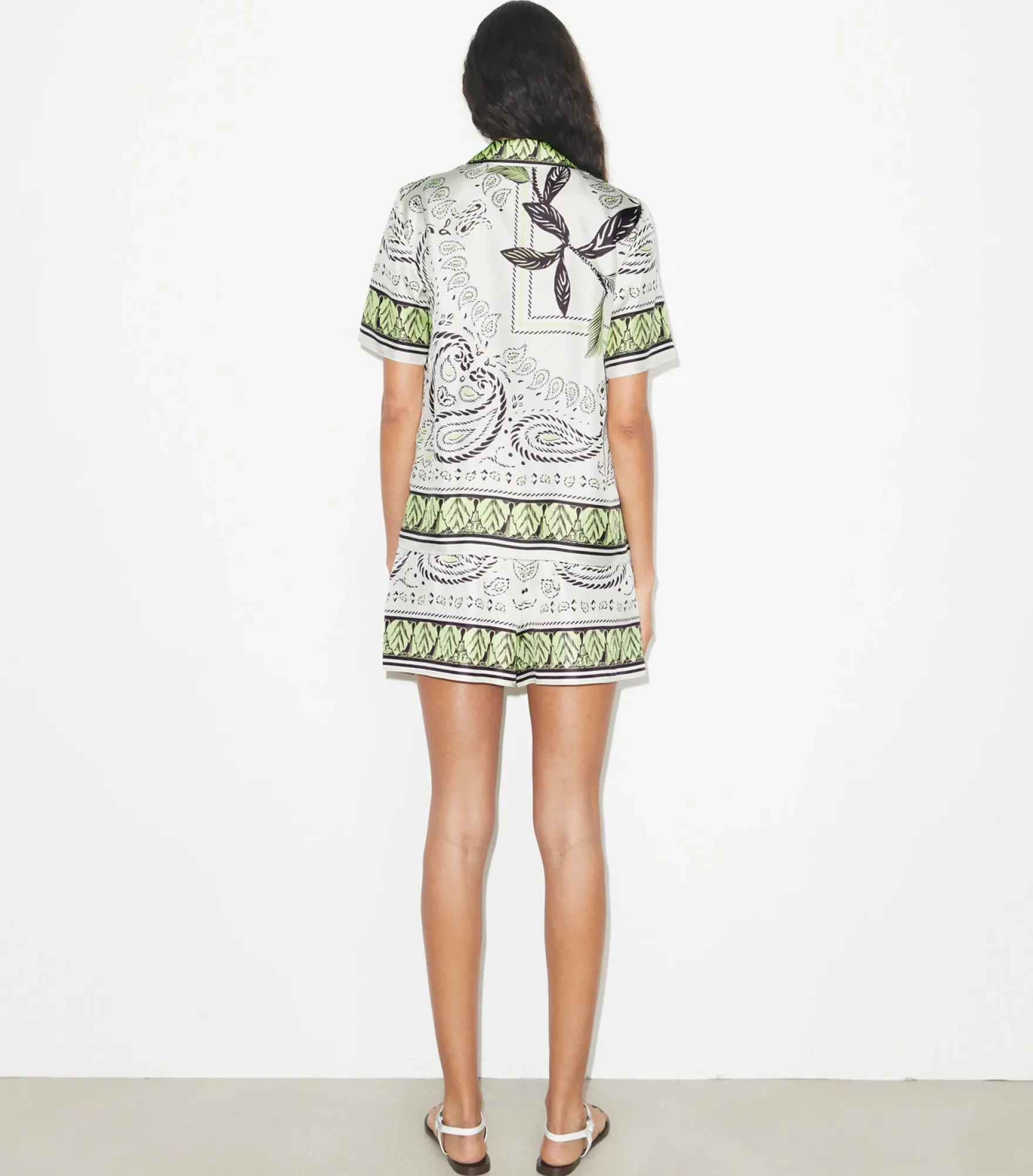 CAMP SHORTS AUS SEIDE