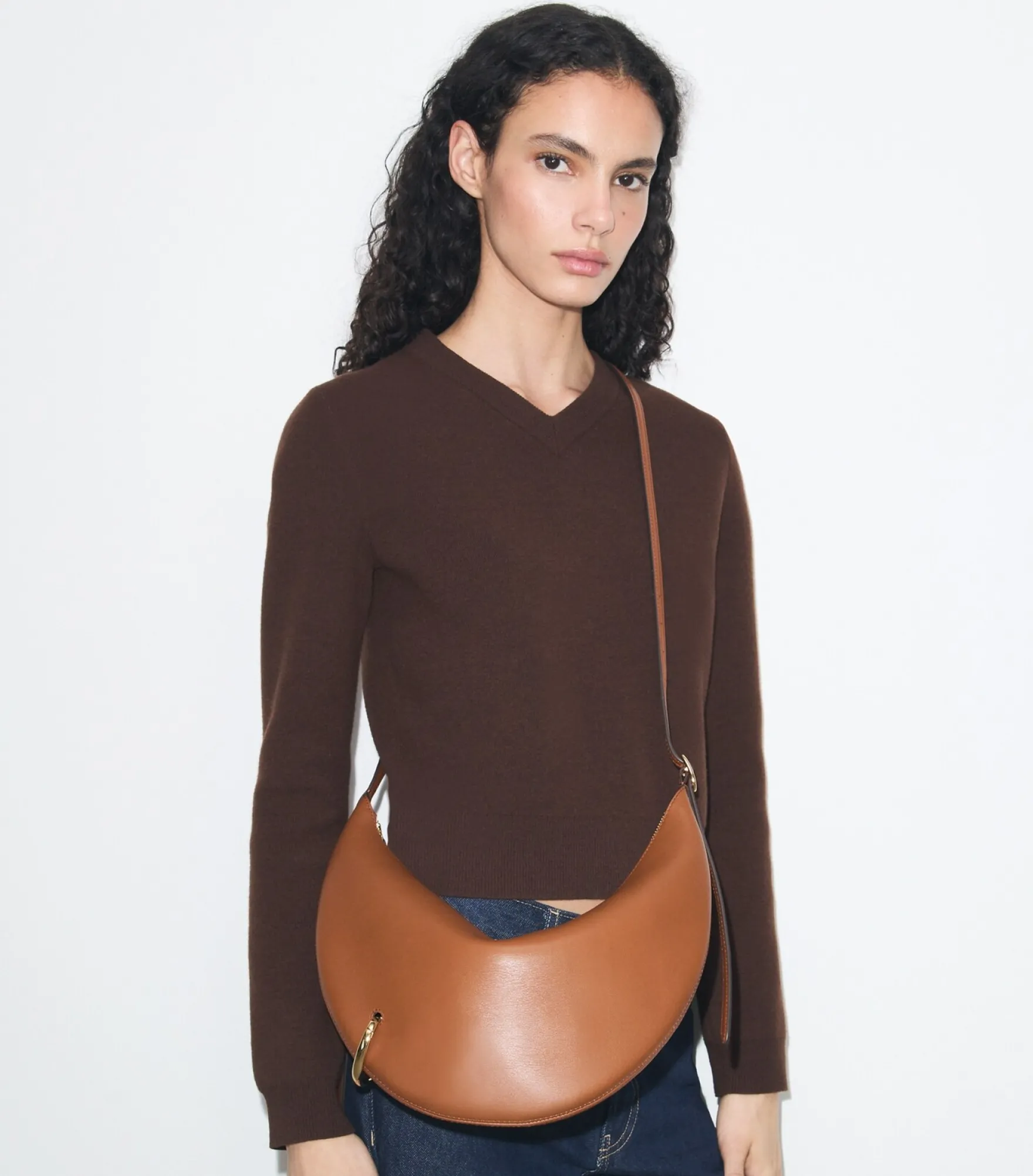CROSSBODY BAG MIT PIERCINGDETAIL