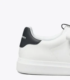 DOPPEL-T HOWELL COURT