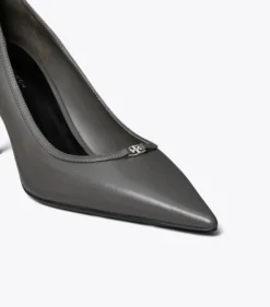 DOUBLE T BUCKLE PUMP
