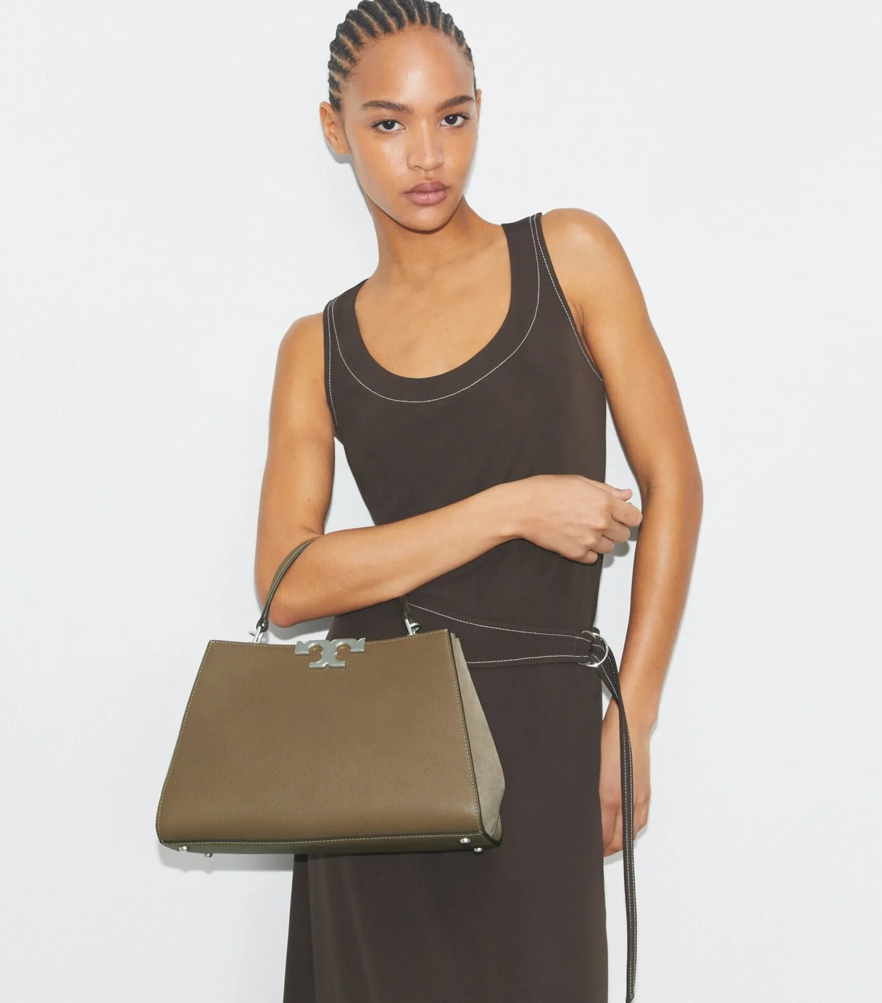 ELEANOR HENKELTASCHE AUS STRUKTURLEDER