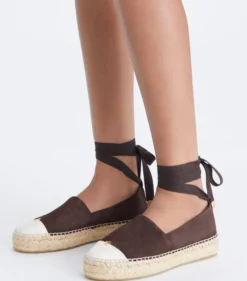 ESPADRILLE MIT ZEHENKAPPE