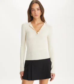GERIPPTES HENLEY-TOP AUS VISKOSE