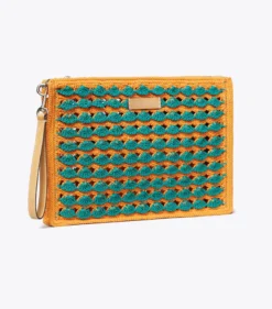 HANDGEHÄKELTE POUCH