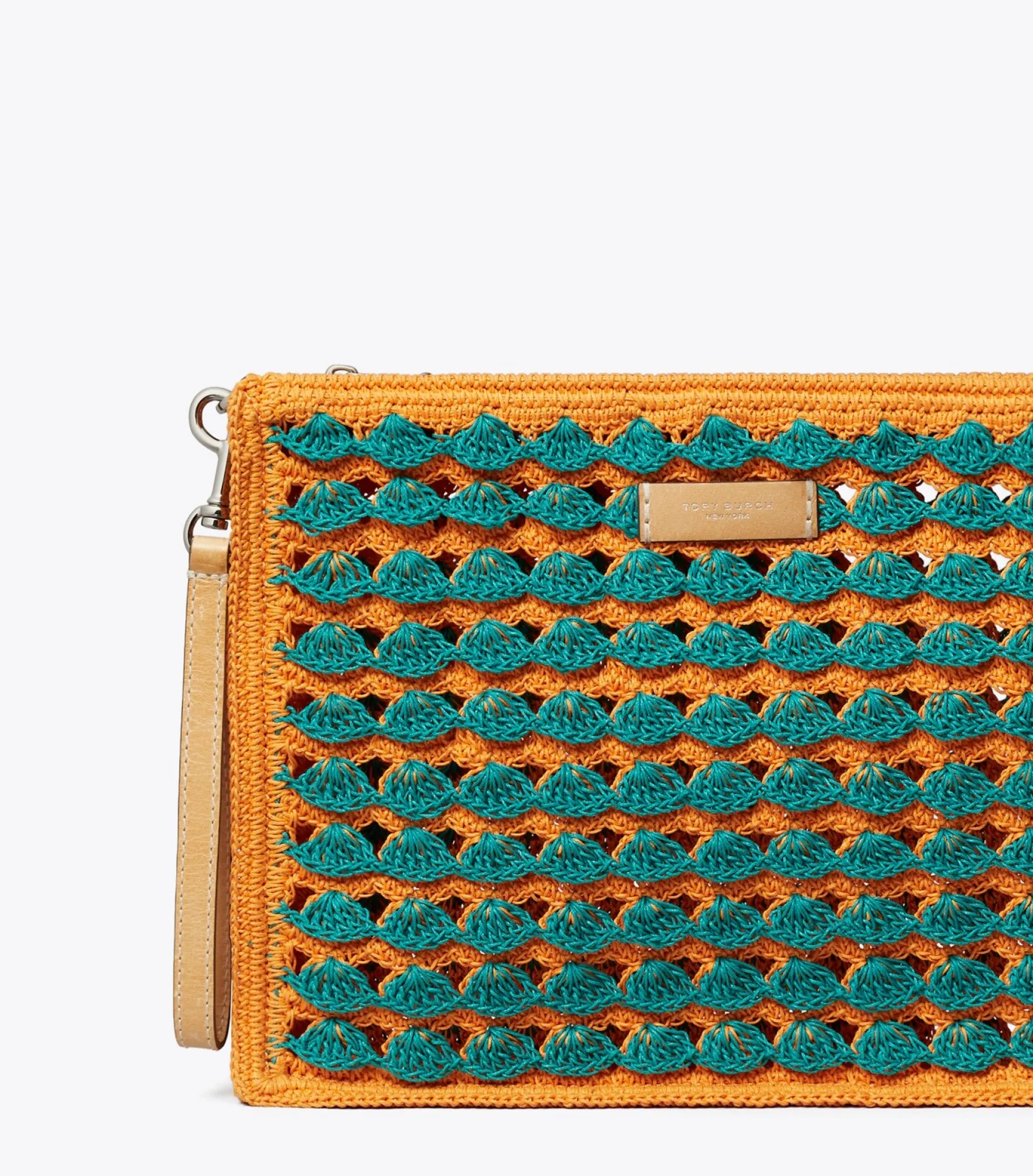 HANDGEHÄKELTE POUCH
