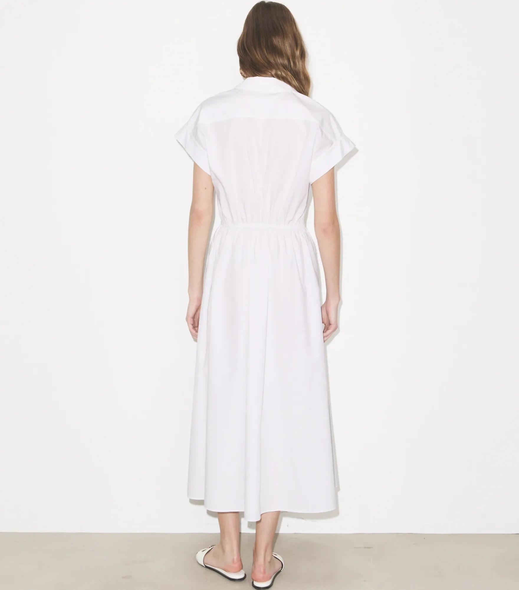 HEMDKLEID AUS BAUMWOLLPOPELINE