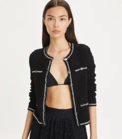KENDRA CARDIGAN MIT LOGOSPITZE