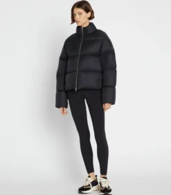 KLASSISCHE DAUNENSTEPPJACKE