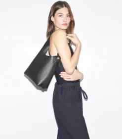 KLEINE ROMY HOBO BAG