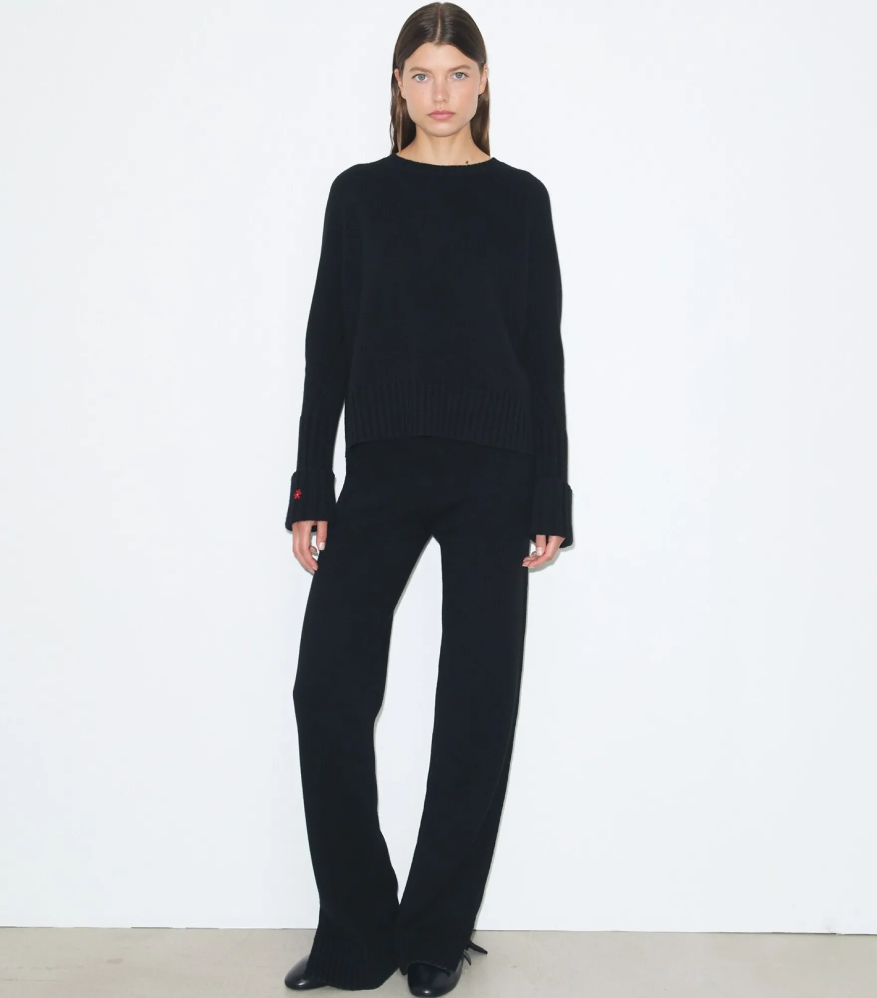 LEGERE HOSE AUS WOLLE