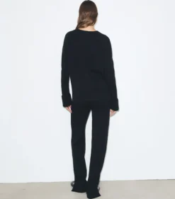 LEGERE HOSE AUS WOLLE