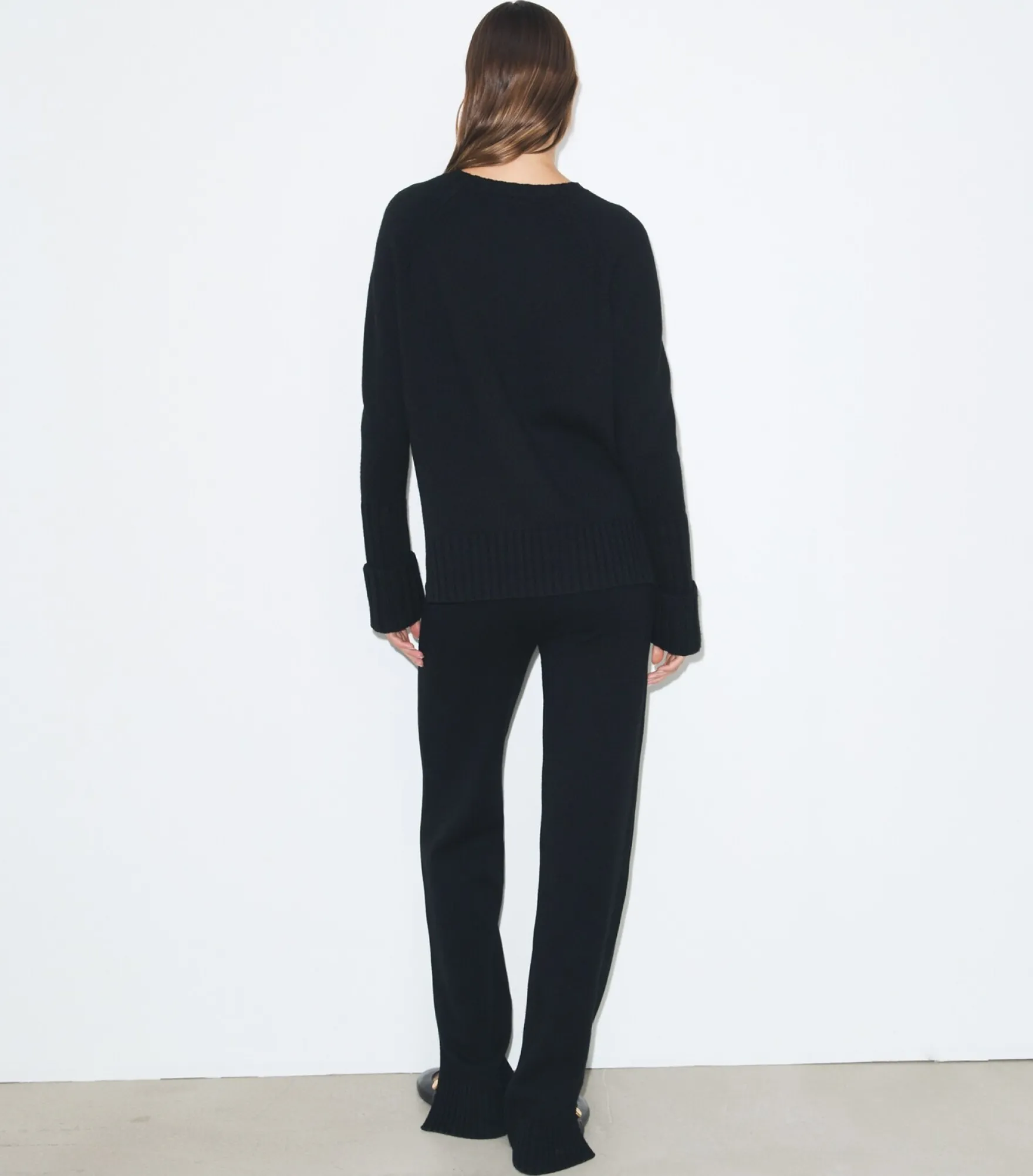 LEGERE HOSE AUS WOLLE