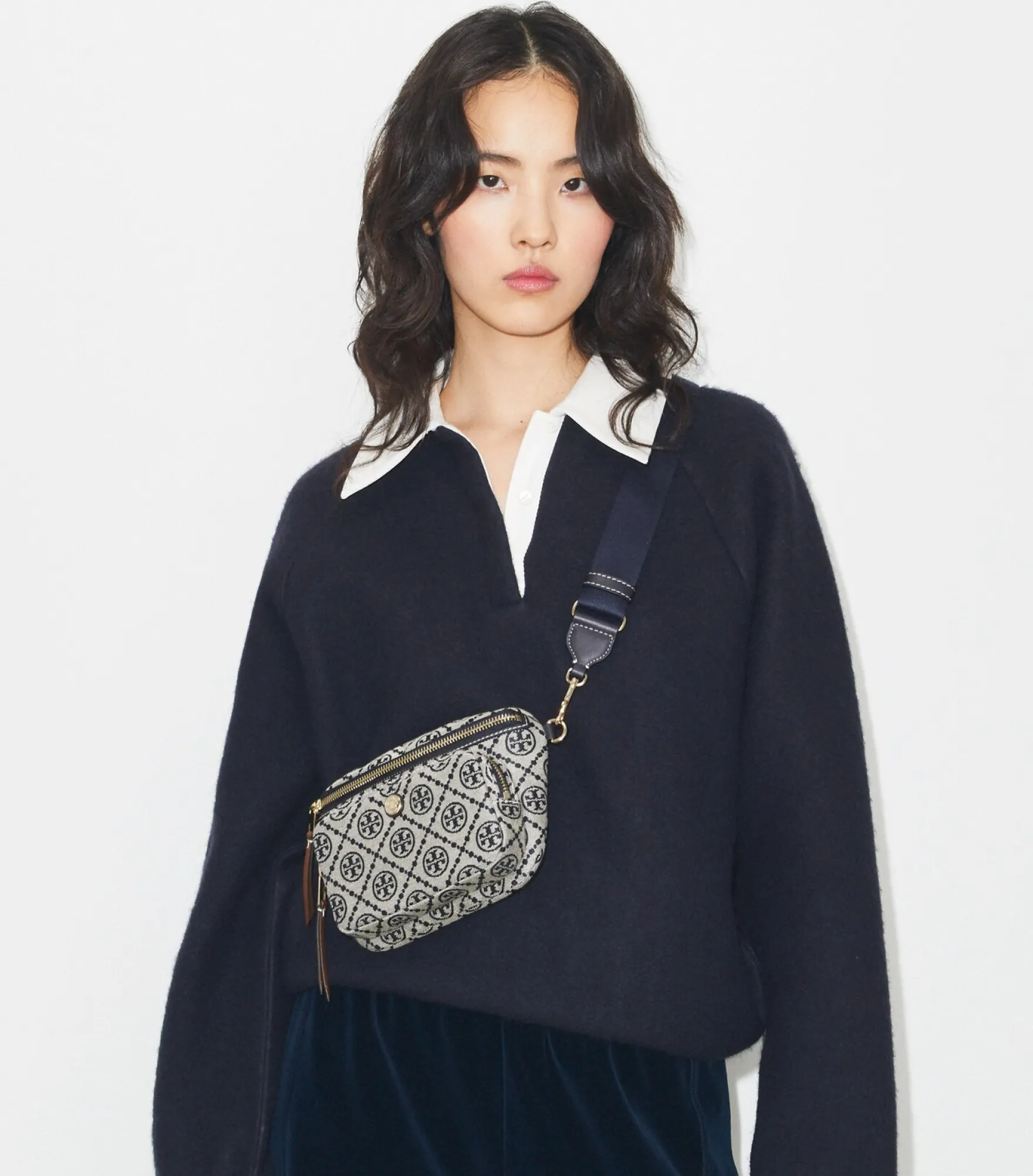 MINI-GÜRTELTASCHE MIT T-MONOGRAMM