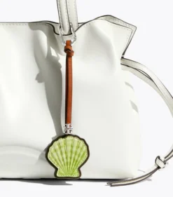 MUSCHEL-TASCHENANHÄNGER AUS LEDER