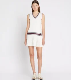 PERFORMANCE-TENNISKLEID MIT V-AUSSCHNITT