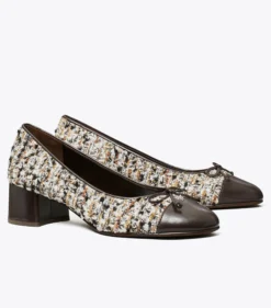 PUMPS MIT ZEHENKAPPE