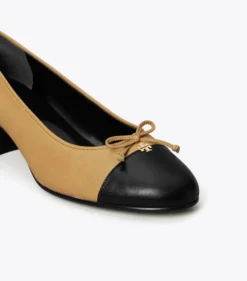 PUMPS MIT ZEHENKAPPE