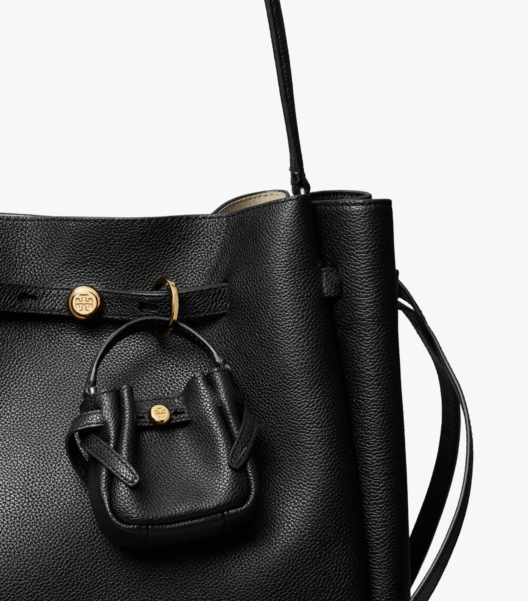 ROMY BUCKET BAG MIT ANHÄNGER