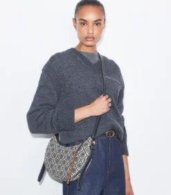 ROMY HALF MOON TASCHE MIT T-MONOGRAMM