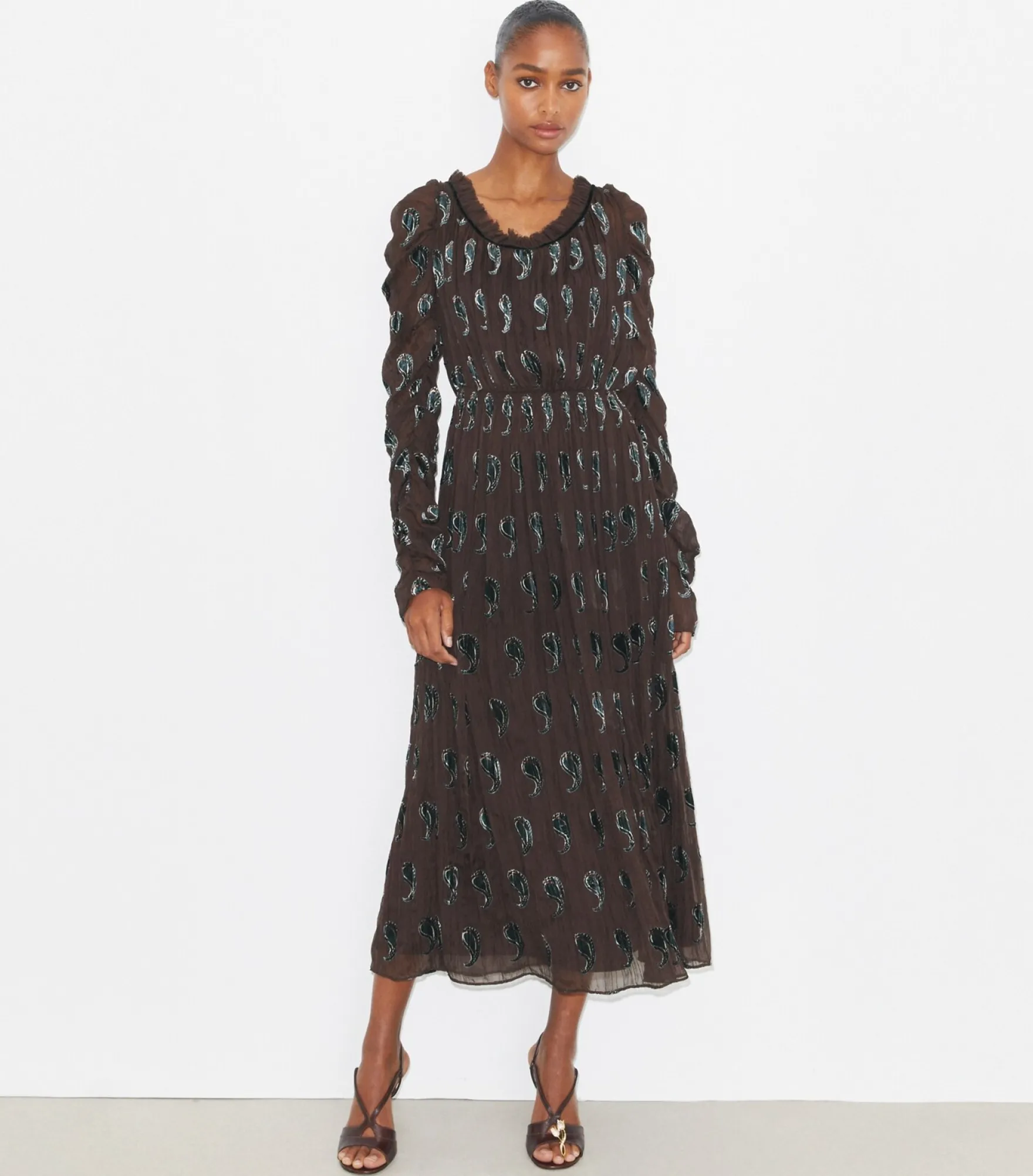RUCHED VELVET DRESS