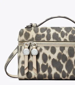 SCHLANKE ROMY HANDTASCHE AUS WILDLEDER MIT TRAGEGRIFF OBEN