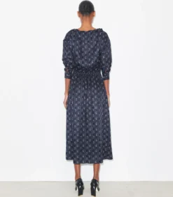 SEIDENKLEID