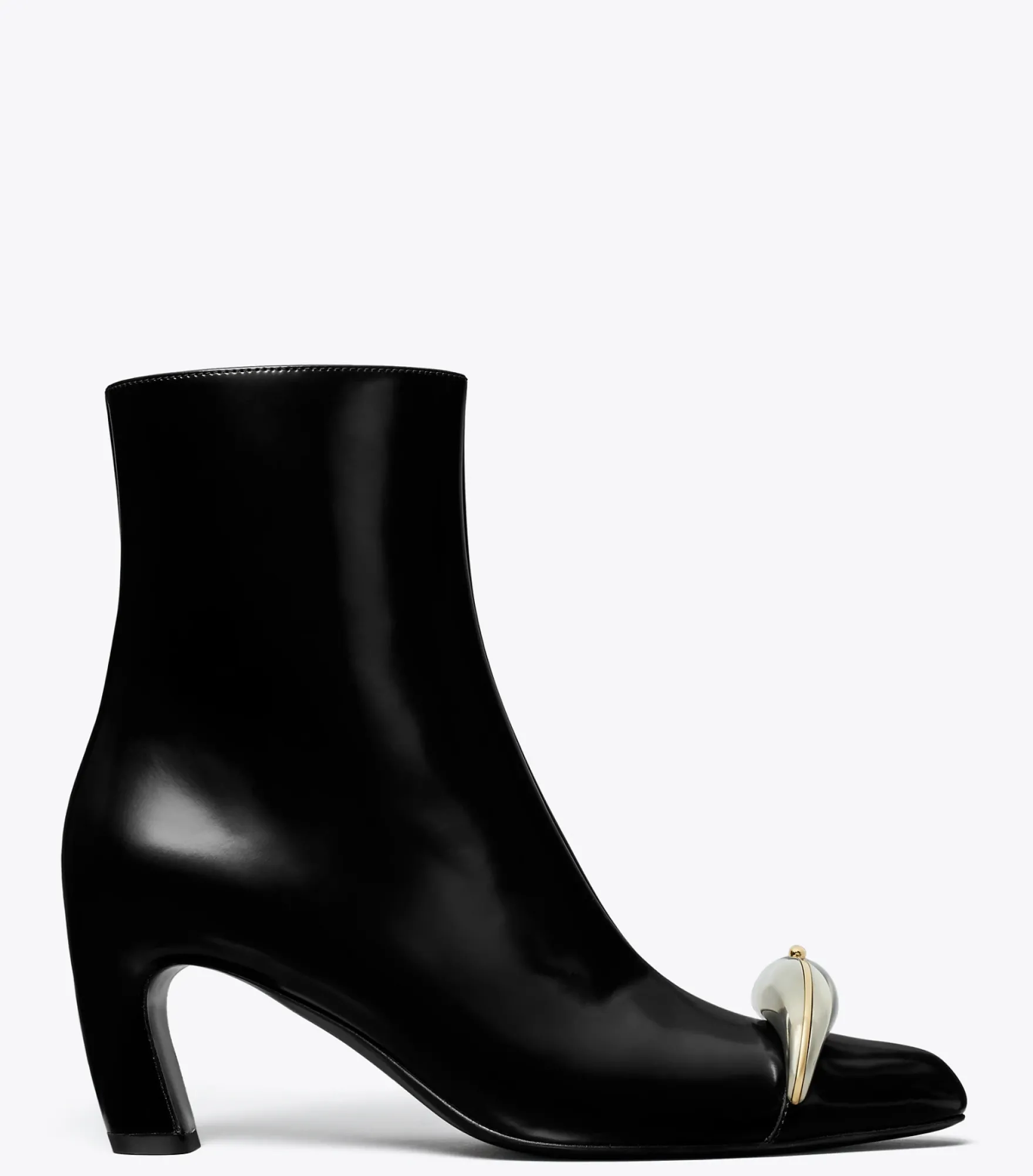 STIEFELETTE MIT PIERCING-DETAIL