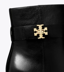 STIEFELETTE MIT T LOCK UND ABSATZ