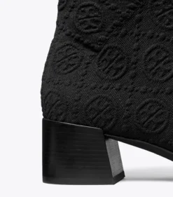 STIEFELETTE MIT T-MONOGRAMM UND STRETCH