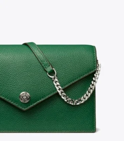 STRUKTURIERTE GELDBÖRSE IM KUVERT-STIL MIT KETTE