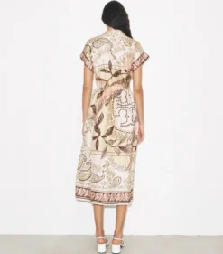 TAILLIERTES HEMDKLEID AUS SEIDE