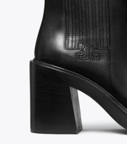 T CHELSEA HEELED ANKLE BOOT