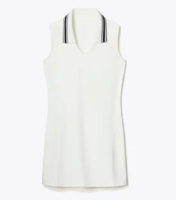 TENNISKLEID MIT V-AUSSCHNITT