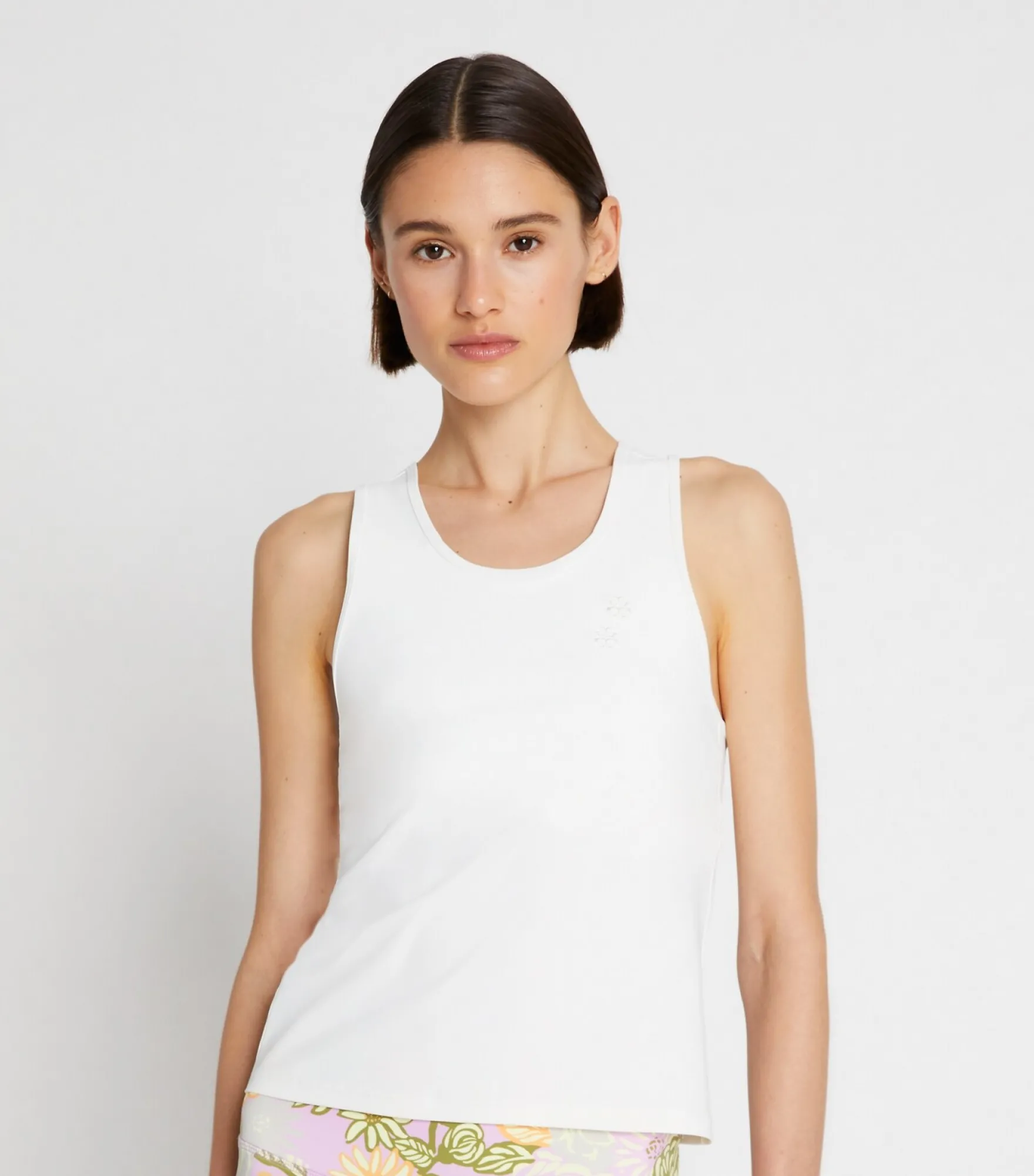 TENNIS TANKTOP MIT KONTRASTIERENDEN TRÄGERN