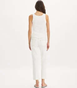 VERKÜRZTE, AUSGESTELLTE JEANS